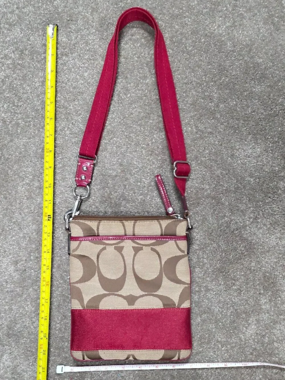 Coach Signature Swingpack Crossbody Bag Khaki & Red Adjustable Strap - Picture 1 of 11